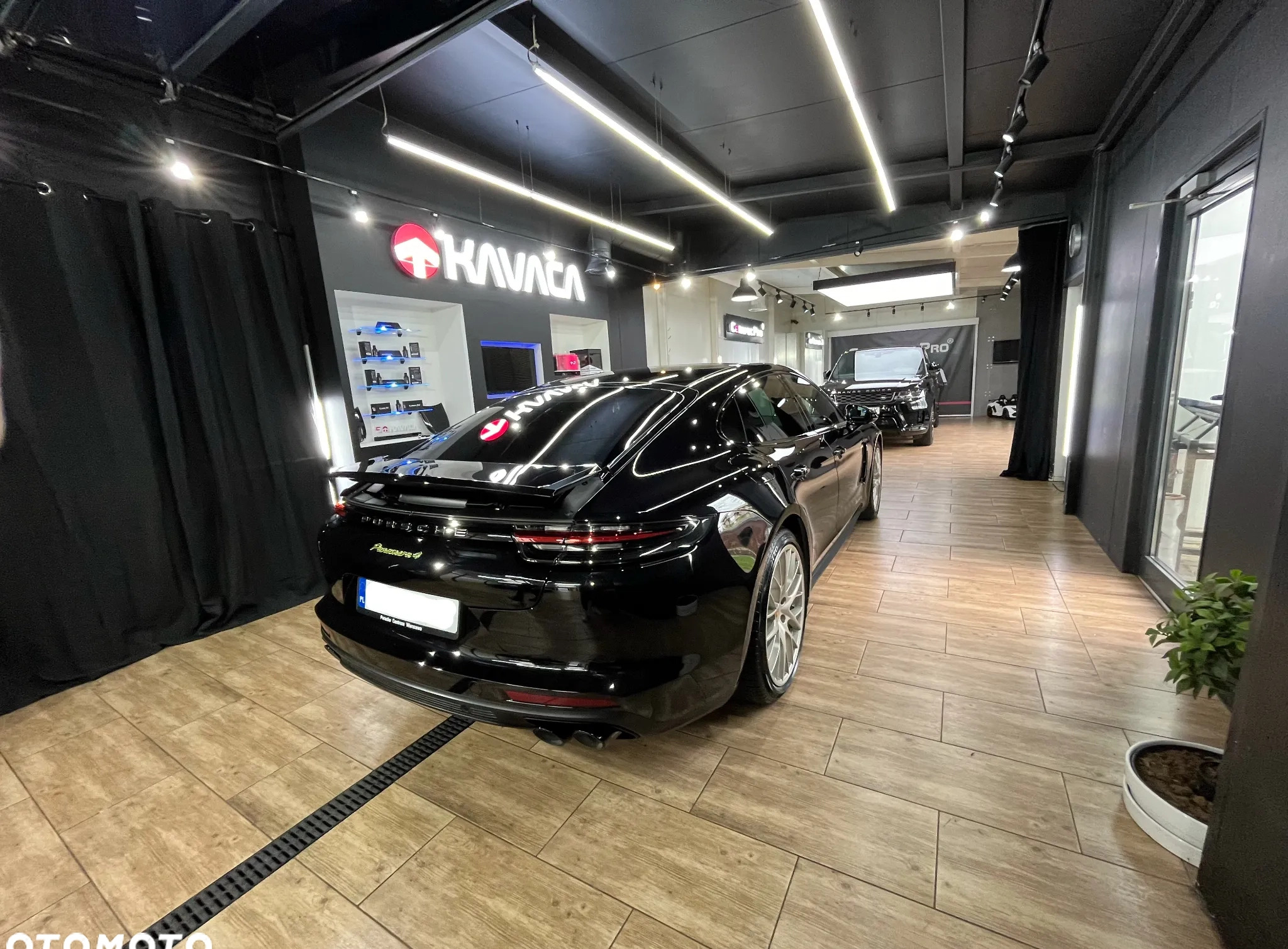 Porsche Panamera cena 499000 przebieg: 45000, rok produkcji 2020 z Warszawa małe 254